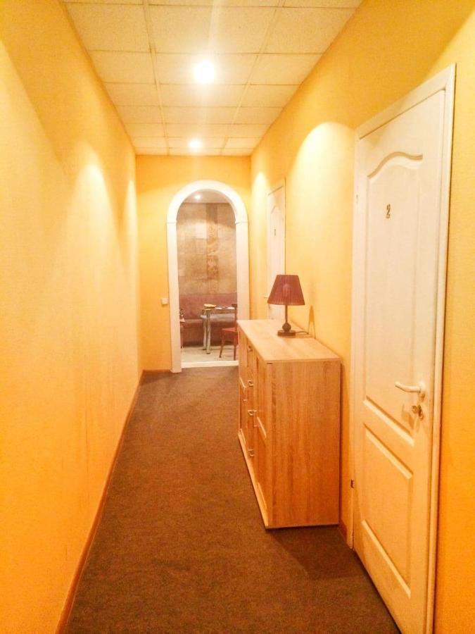 Desyatinnaya Hostel Киев Экстерьер фото