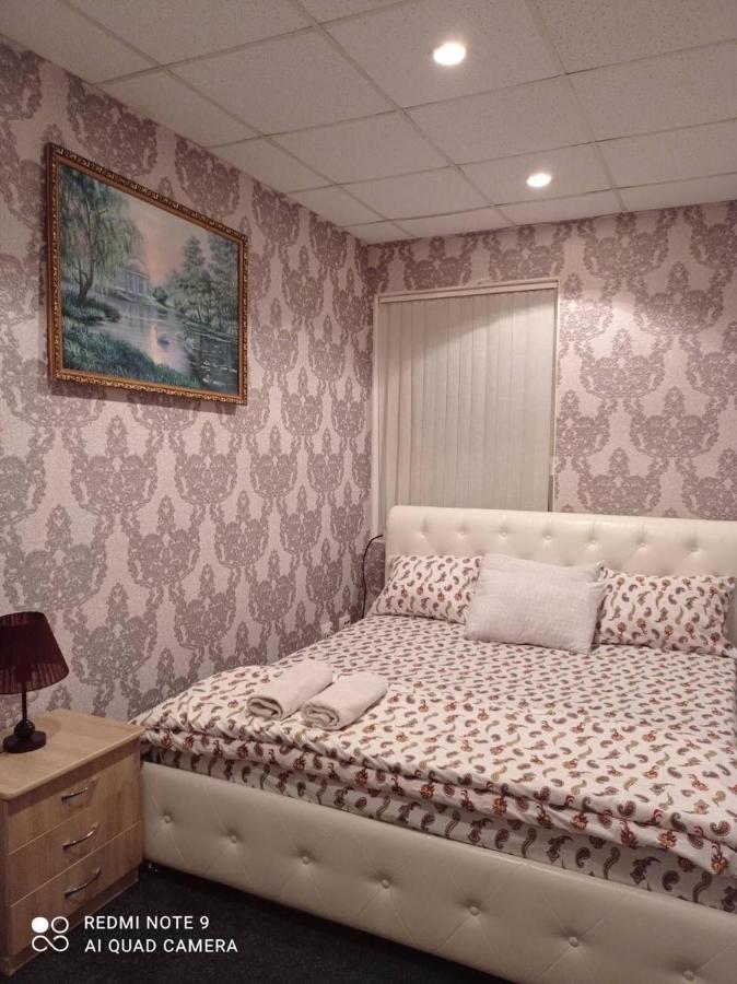 Desyatinnaya Hostel Киев Экстерьер фото